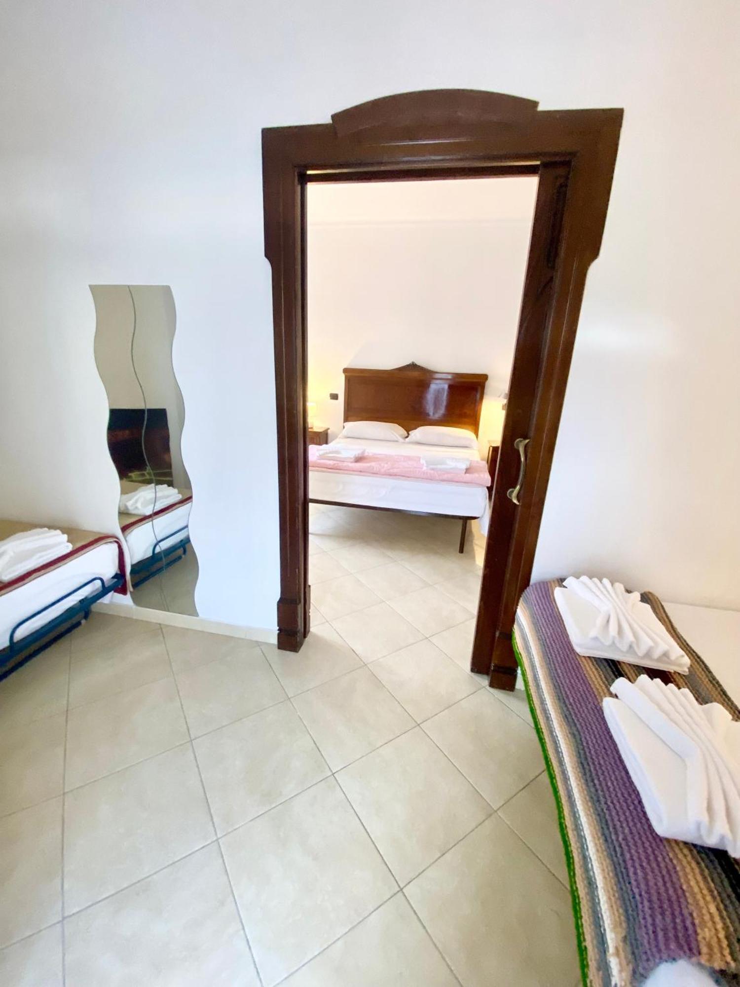 Matrimoniale Con Terrazzo Naples